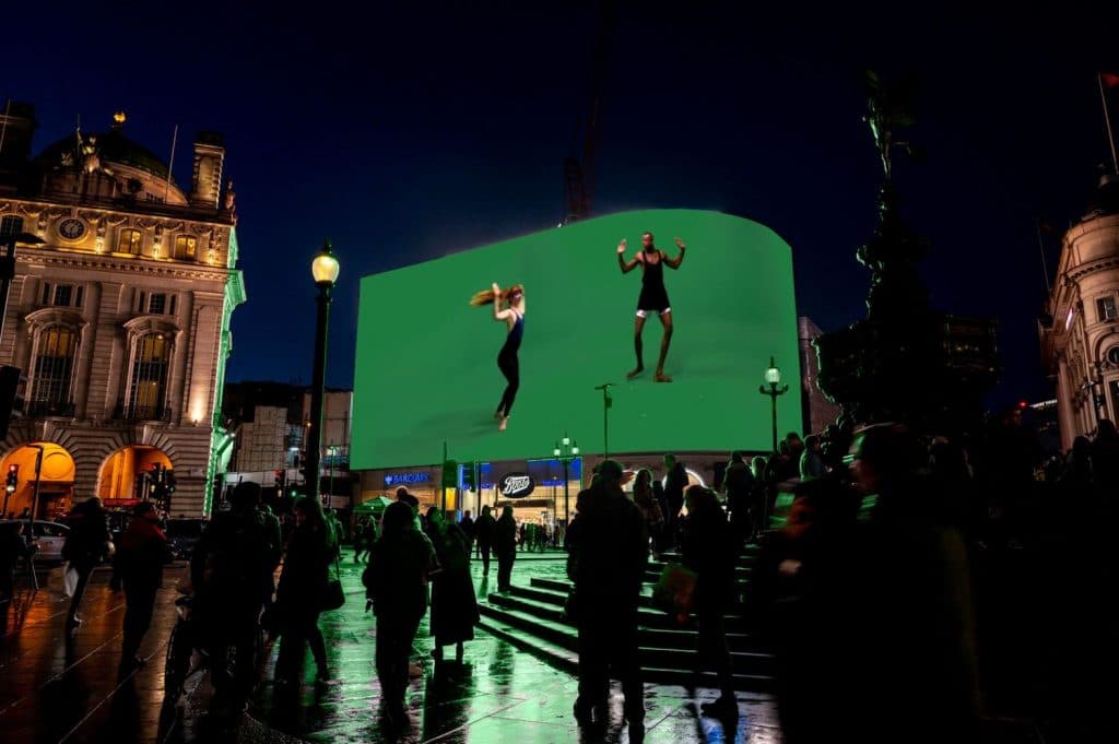 Piccadilly Circus’ta “A Dream of Memory” ile Eddie Peake