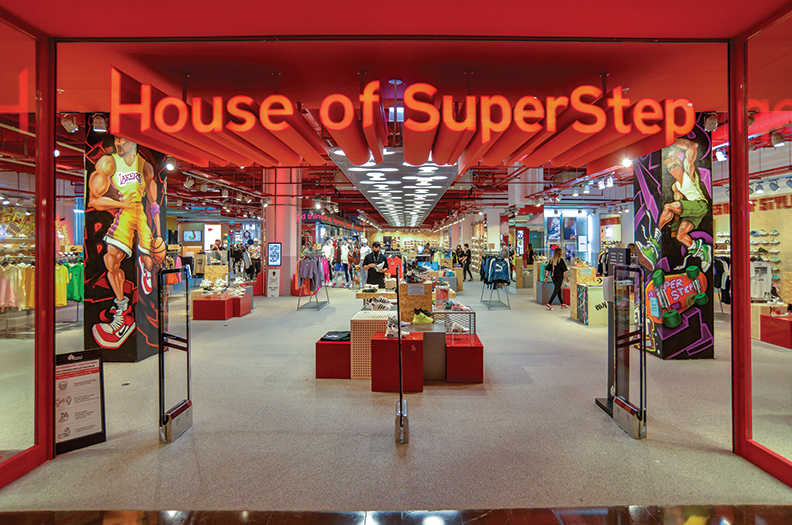 Sokağın nabzını tutan House of Superstep