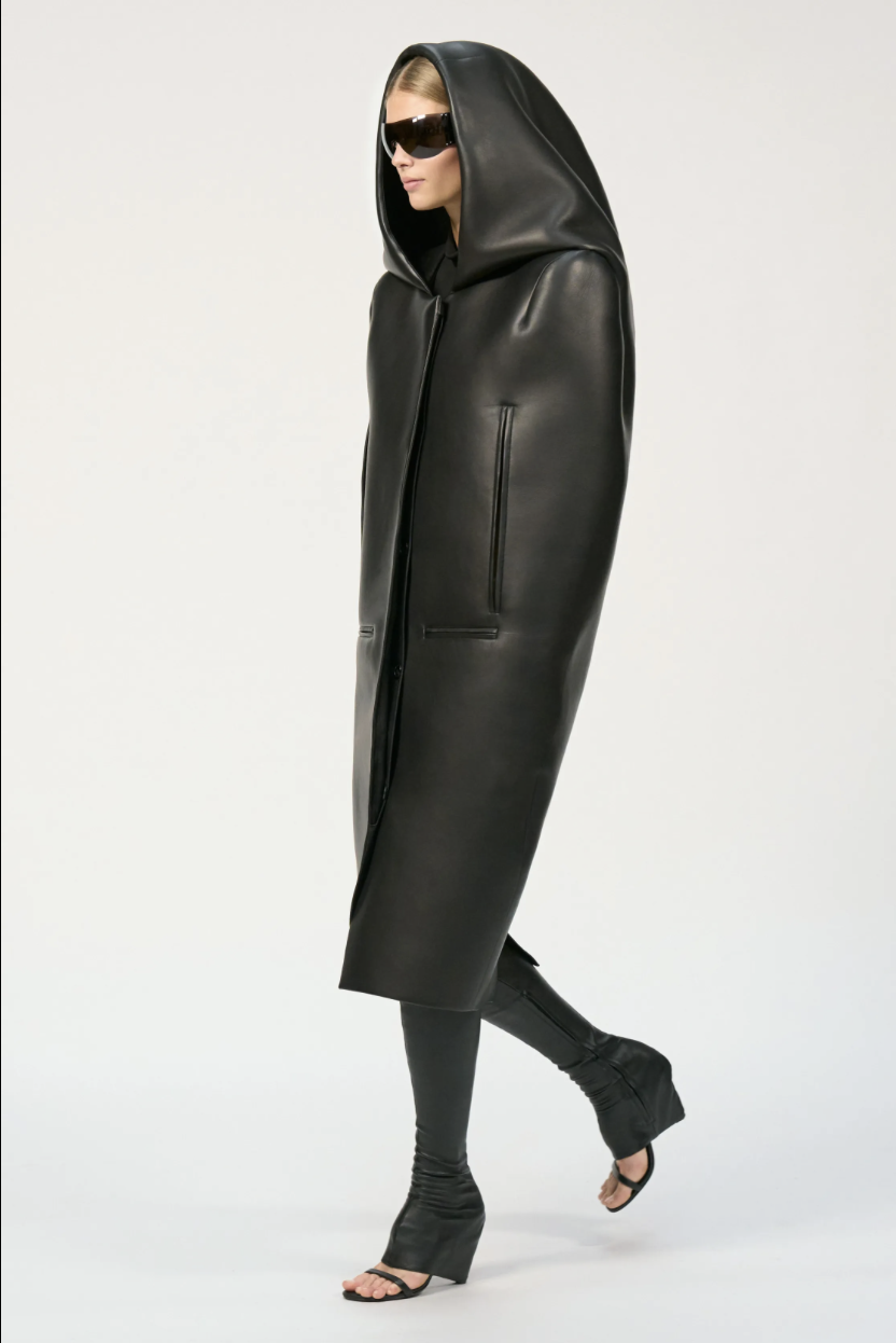 Courreges SS25: A Minimalist Space Age Revival